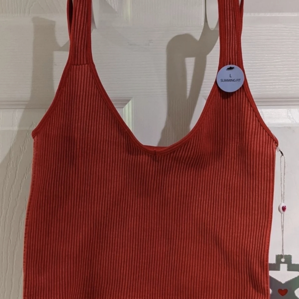 Bella Seamless Red Tank